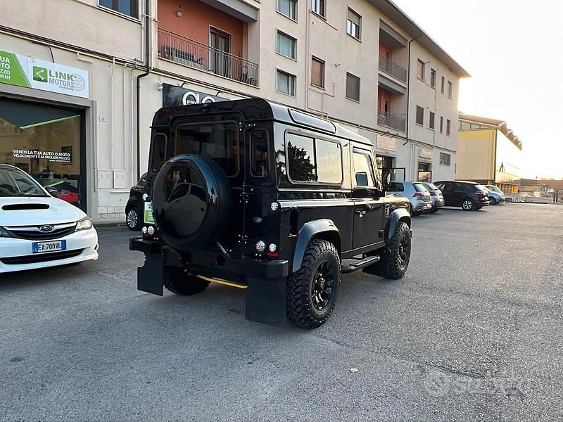 Usata Land Rover Defender 2008 Nero Station wagon
