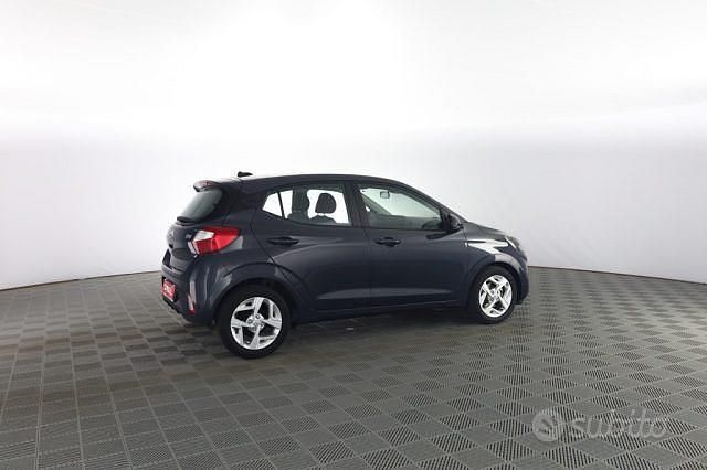 Usata Hyundai i10 66 CV (48 kW) 2021 Grigio Utilitaria