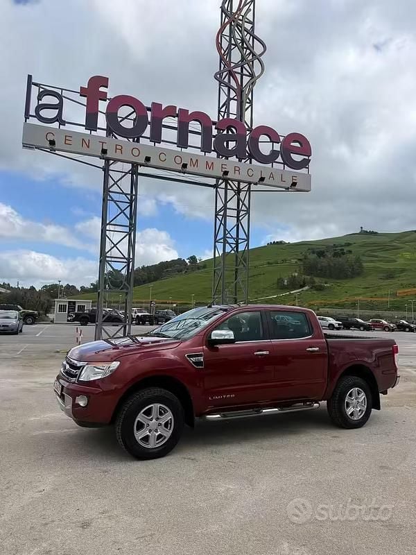 Usata Ford Ranger Limited 150 CV (110 kW) 2014 Rosso Pick-up