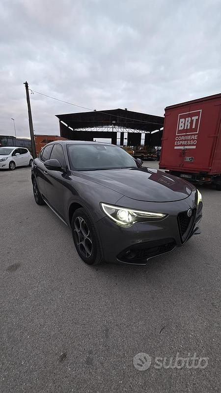 Usata Alfa Romeo Stelvio 210 CV (154 kW) 2018 Grigio SUV
