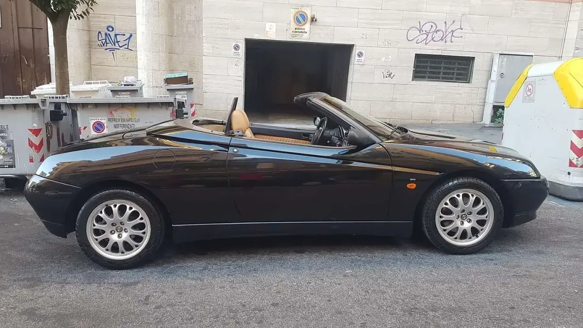 Usata Alfa Romeo Spider 155 CV (114 kW) 1999 Cabrio