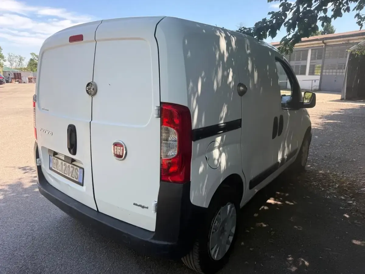 Usata Fiat Fiorino 74 CV (54 kW) 2013 Bianco Monovolume