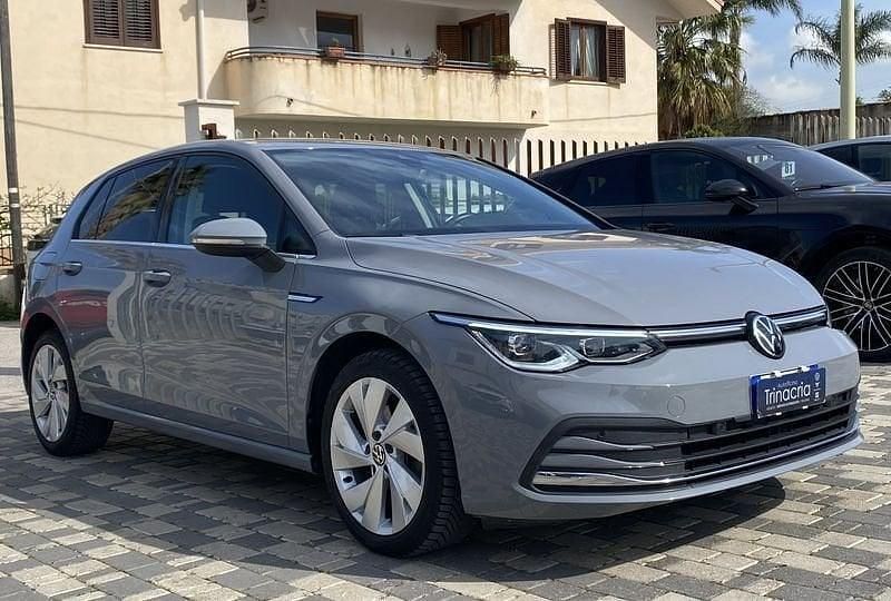 Usata VW Golf VIII Style 150 CV (110 kW) 2022 Grigio Berlina