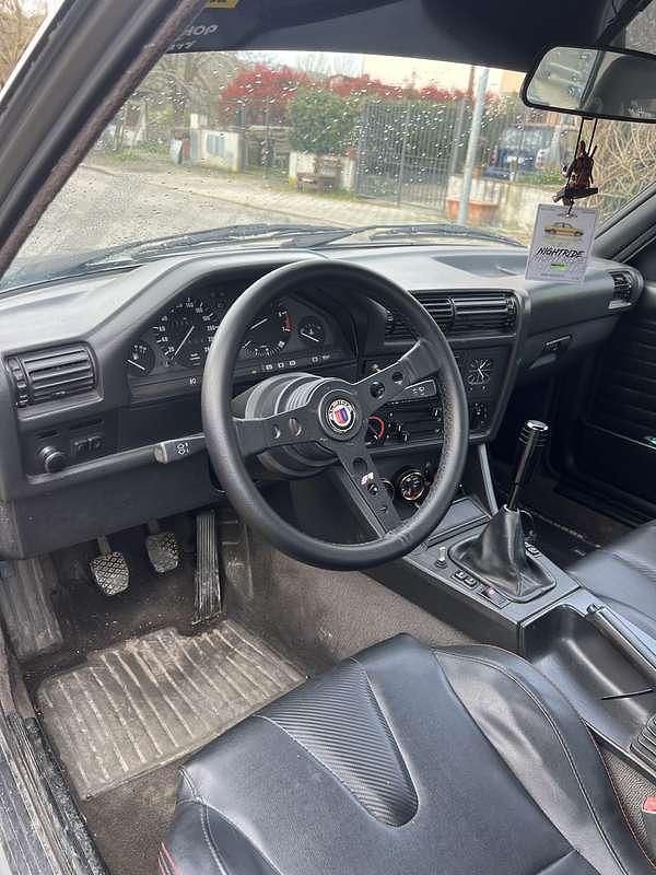 Usata BMW 318 105 CV (77 kW) 1987 Berlina