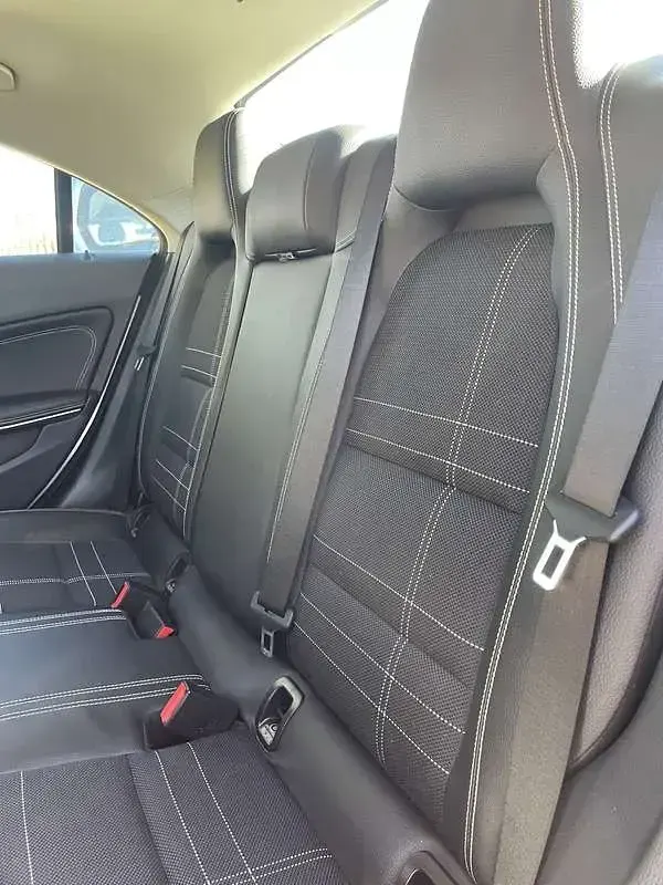 Usata Mercedes CLA220 170 CV (125 kW) 2013 Grigio Berlina