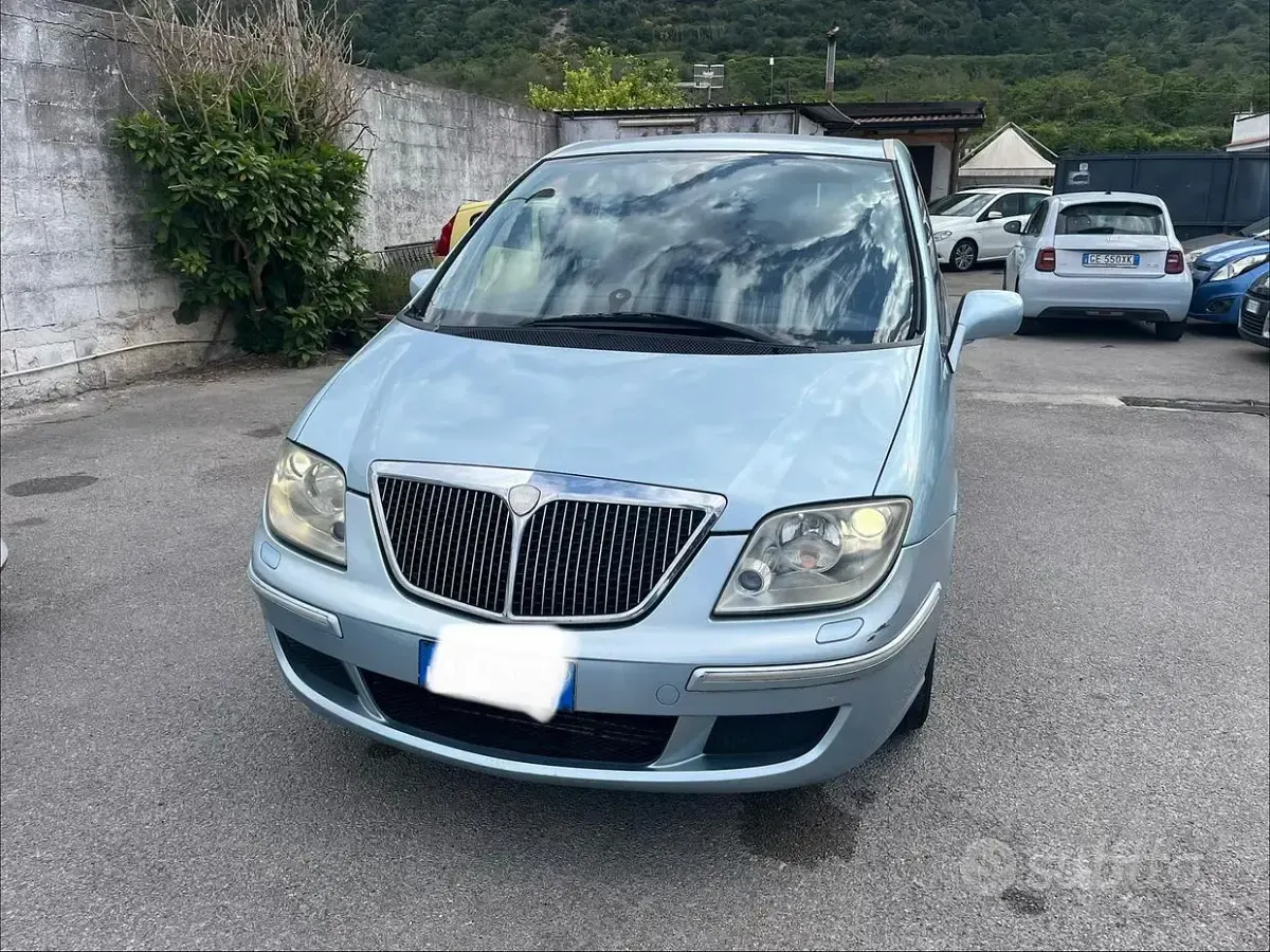 Gebraucht Lancia Phedra 128 PS (94 kW) 2003 Blau Van / Kleinbus