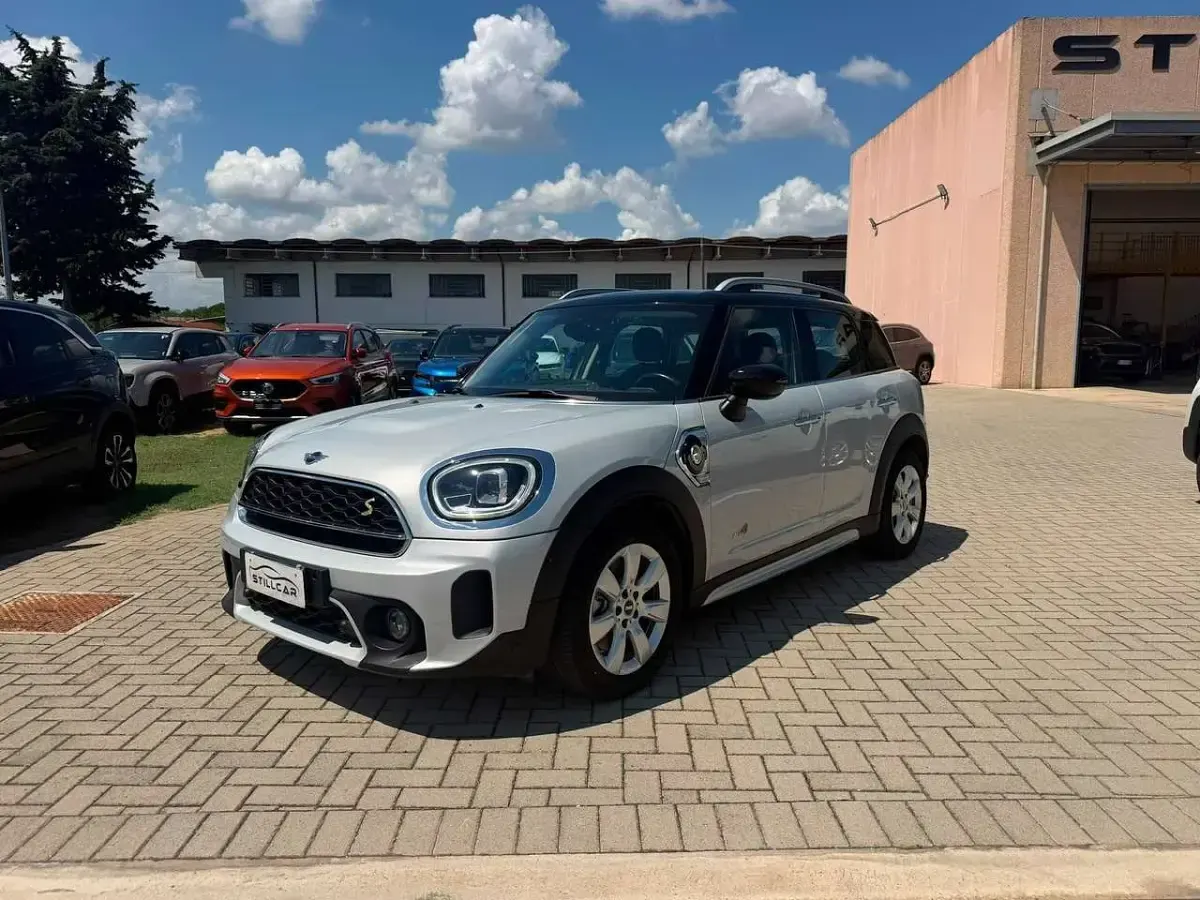 Usata Mini Cooper S Countryman Business 125 CV (91 kW) 2020 Argento SUV