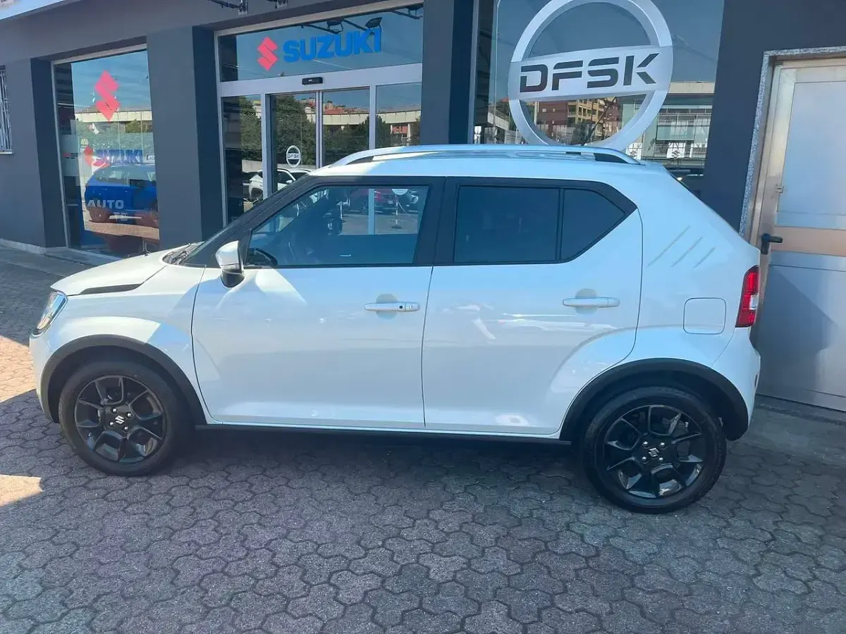 Usata Suzuki Ignis 83 CV (61 kW) 2024 Bianco SUV