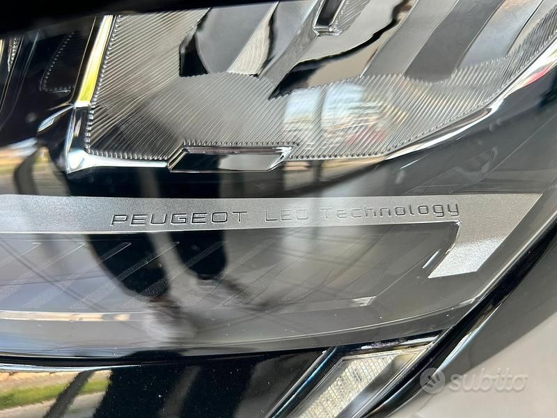 Usata Peugeot 308 Allure 130 CV (95 kW) 2022 Nero Station wagon