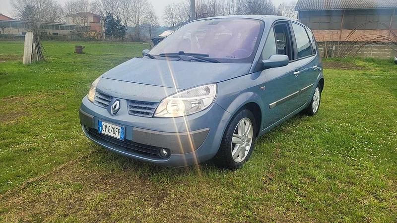 Blu/azzurro Usata 2005 Renault Scénic II Monovolume | 1999 € - Immagine 1/4
