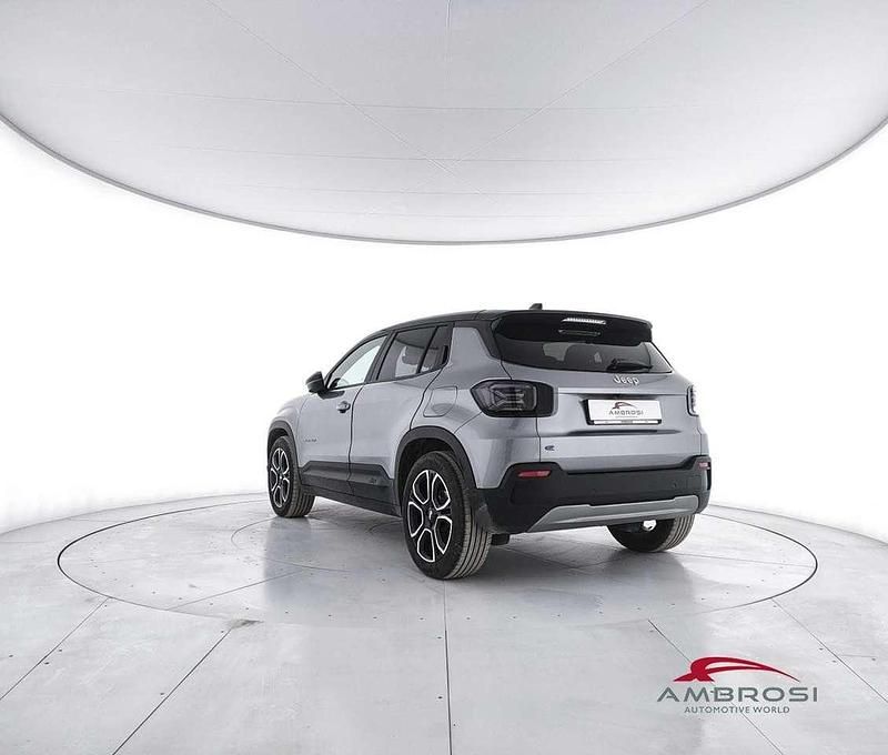 Usata Jeep Avenger EV 114 kW (156 CV) 2023 Grigio SUV