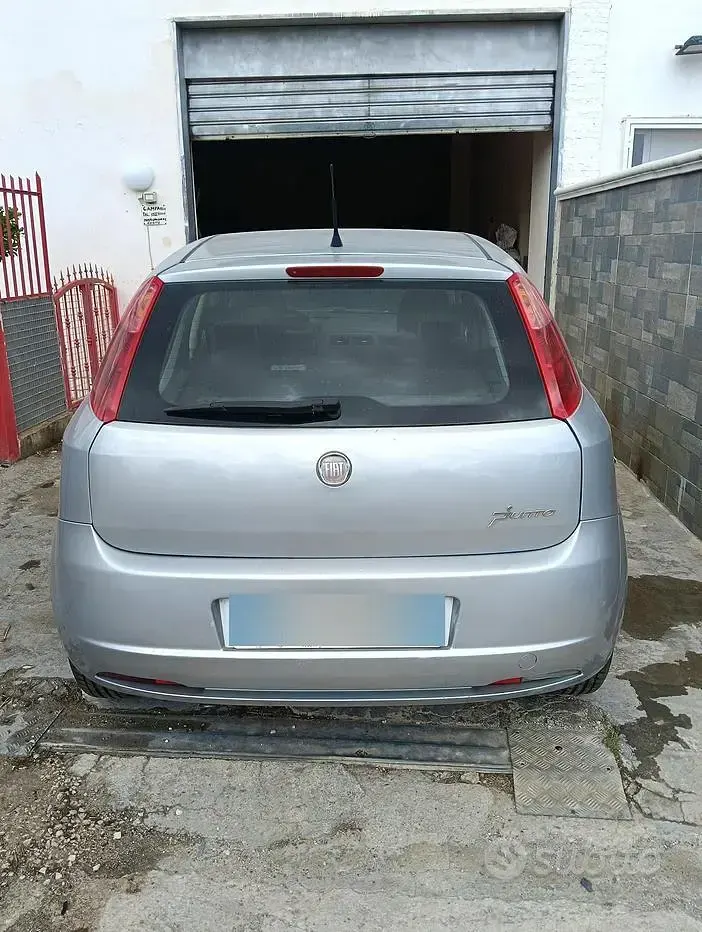 Usata Fiat Grande Punto 90 CV (66 kW) 2008 Grigio Utilitaria