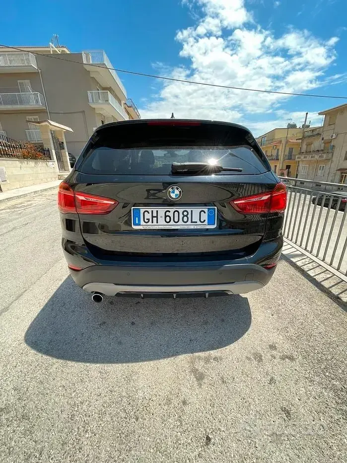 Usata BMW X1 150 CV (110 kW) 2016 Nero SUV