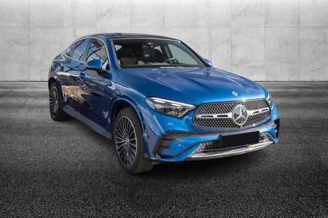 Usata Mercedes GLC200 AMG Line Premium 204 CV (150 kW) 2024 Blu/azzurro SUV