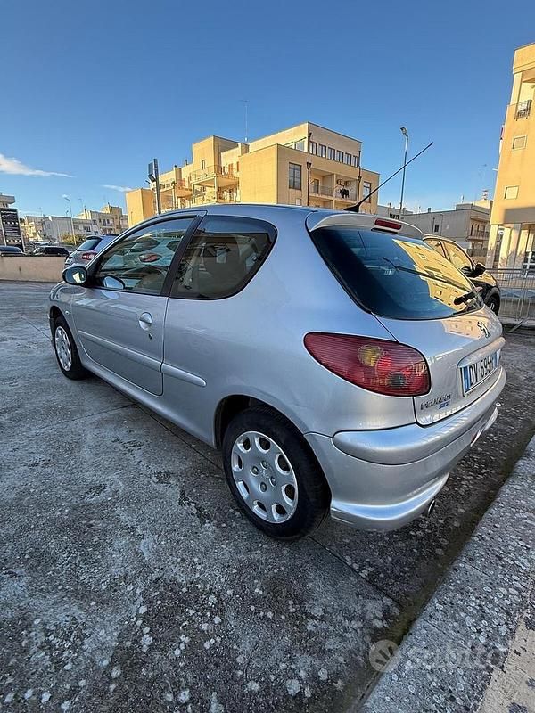 Usata Peugeot 206 74 CV (54 kW) 2009 Grigio Utilitaria