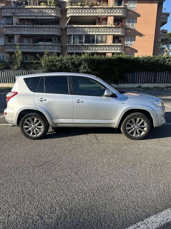 Begagnad Toyota RAV4 150 HK (110 kW) 2012 SUV