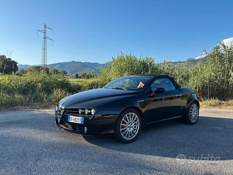 Usata Alfa Romeo Brera 209 CV (153 kW) 2011 Nero Coupé
