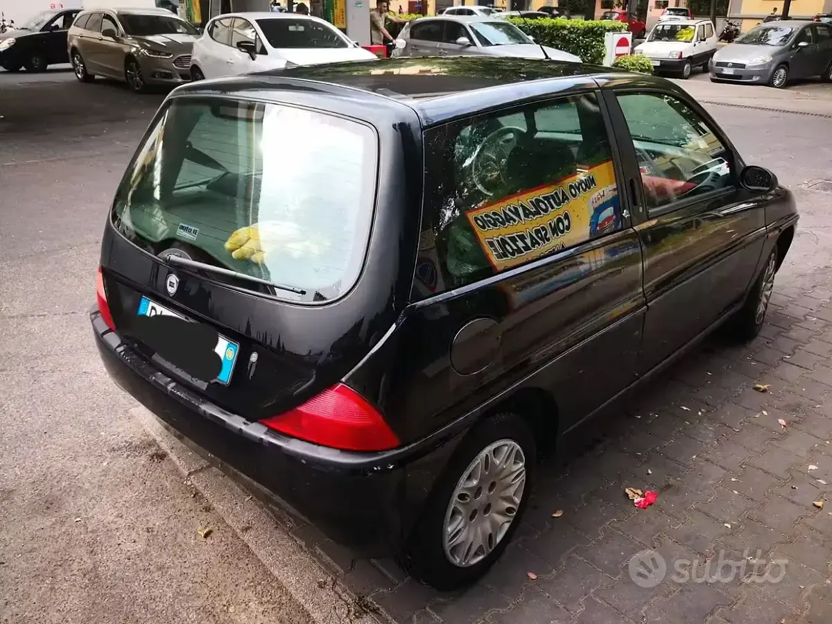 Usata Lancia Ypsilon 2000 Nero Utilitaria