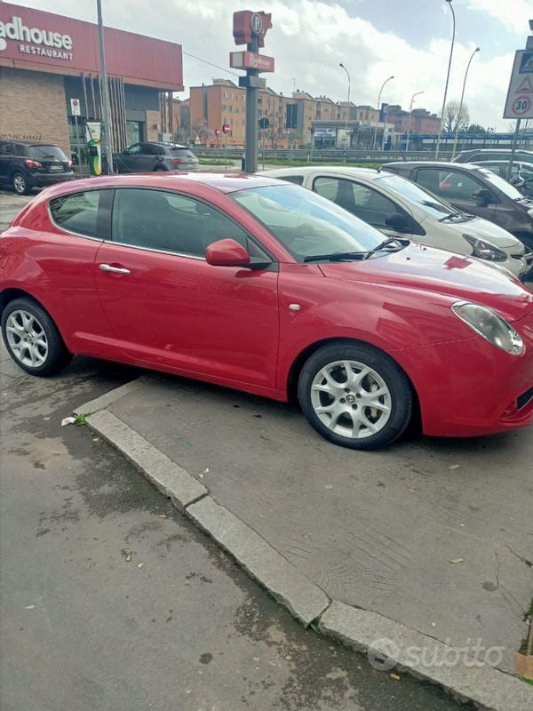Usata Alfa Romeo MiTo 140 CV (102 kW) 2016 Rosso Utilitaria