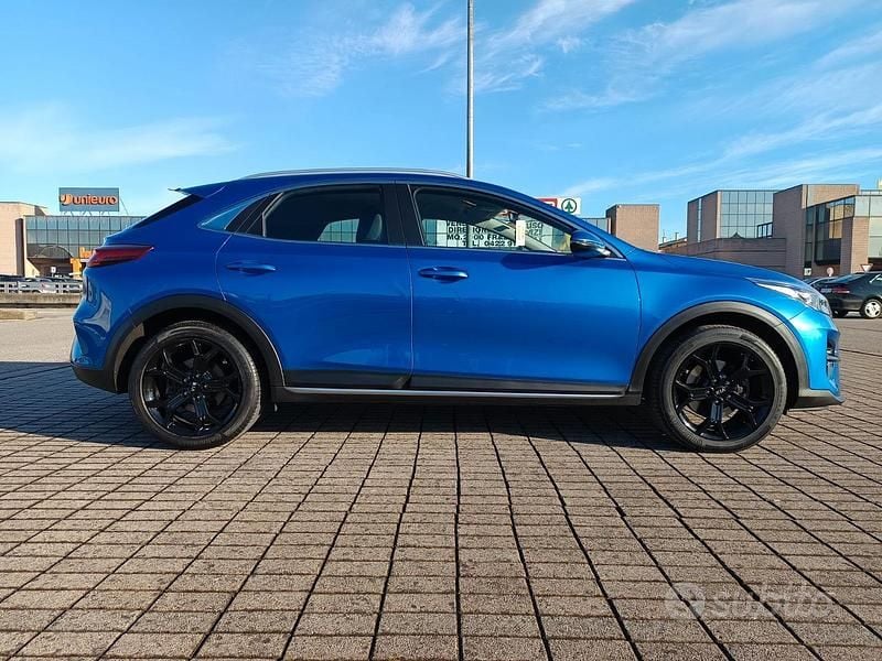 Blu Usata 2021 Kia XCeed Style SUV | 18.400 € (Buon prezzo) - Immagine 1/4