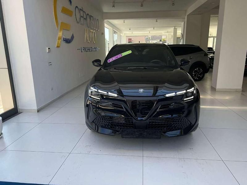 Nero Usata 2024 Alfa Romeo Junior Edizione Speciale SUV | 33.900 € (Molto cara) - Immagine 1/4