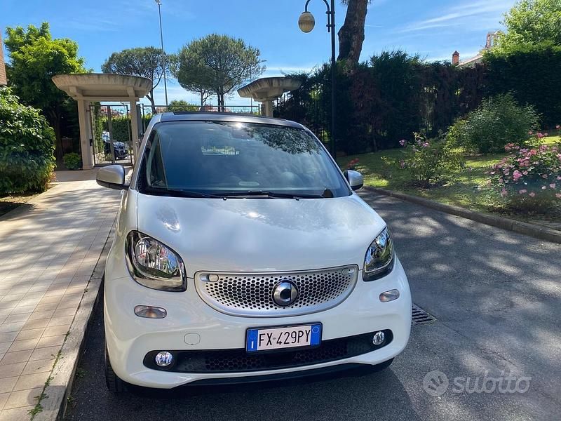 Usata Smart ForFour Passion 90 CV (66 kW) 2019 Bianco Utilitaria
