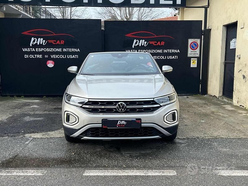 Usata VW T-Roc Cabriolet Style 150 CV (110 kW) 2024 Grigio Cabrio