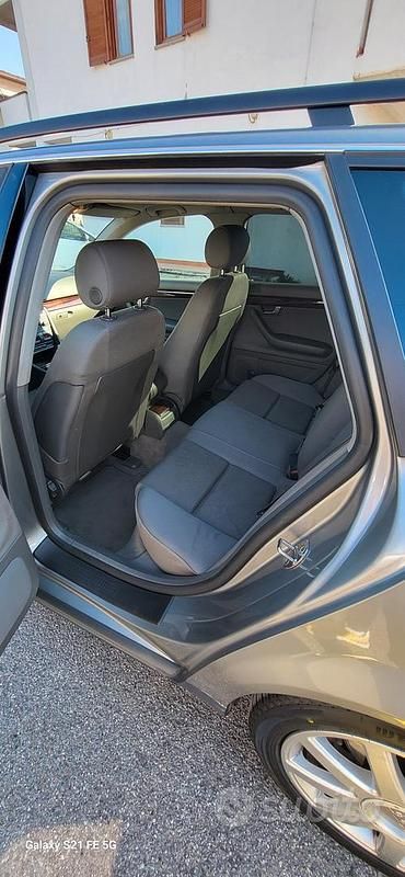 Usata Audi A4 131 CV (96 kW) 2004 Grigio Station wagon