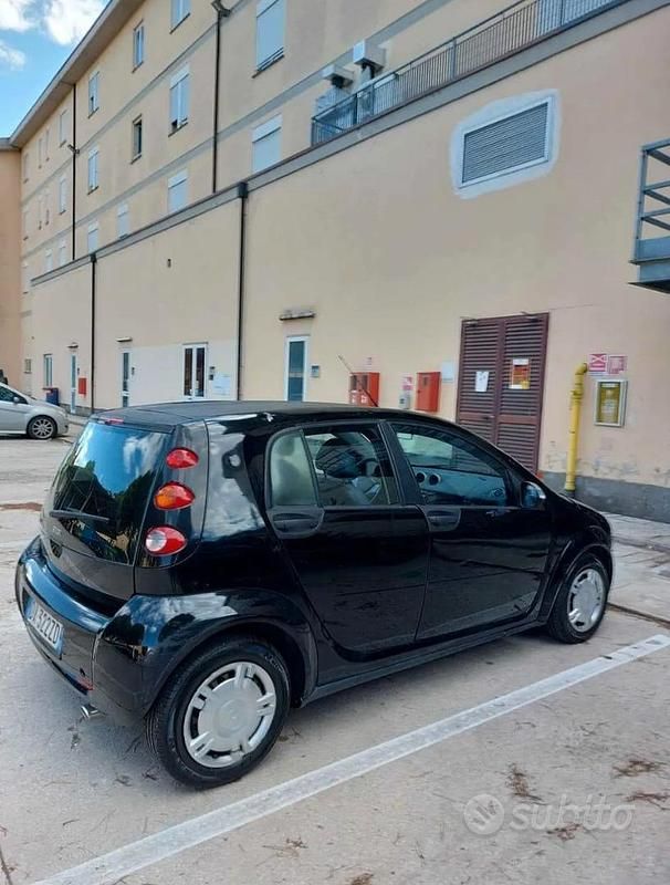 Usata Smart ForFour 2005 Nero Utilitaria