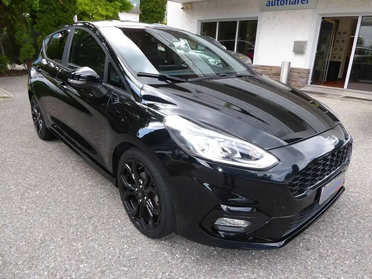 Usata Ford Fiesta ST-Line 86 CV (63 kW) 2018 Nero Utilitaria