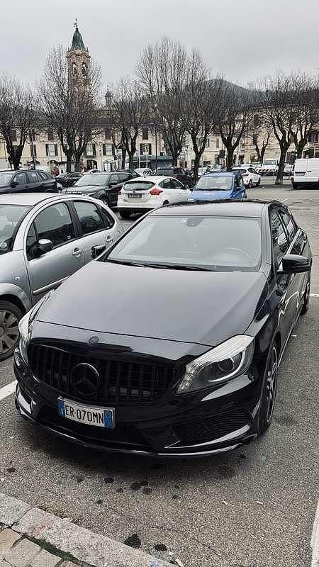 Usata 2013 Mercedes A200 Premium Berlina | 11.000 € (Buon prezzo) - Immagine 1/4