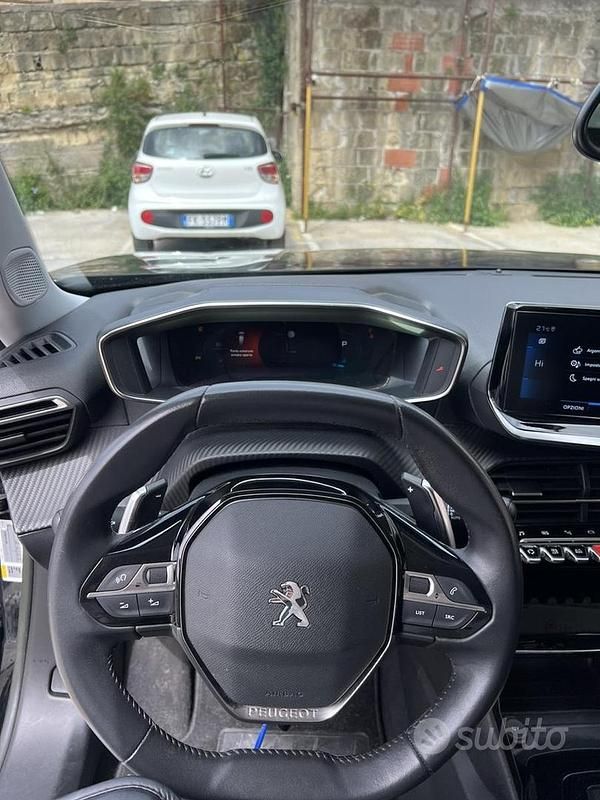 Usata Peugeot 2008 131 CV (96 kW) 2022 Nero SUV