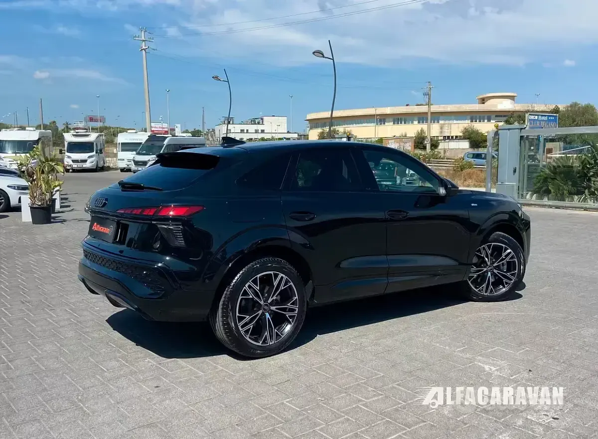Nuova Audi Q3 Sportback S-Line 150 CV (110 kW) 2026 Nero SUV