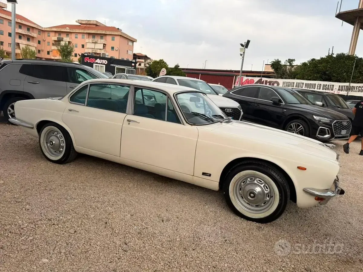 Usata Jaguar XJ6 160 CV (117 kW) 1970 Bianco Berlina