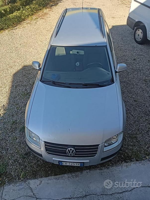 Usata VW Passat 130 CV (95 kW) 2005 Grigio Berlina