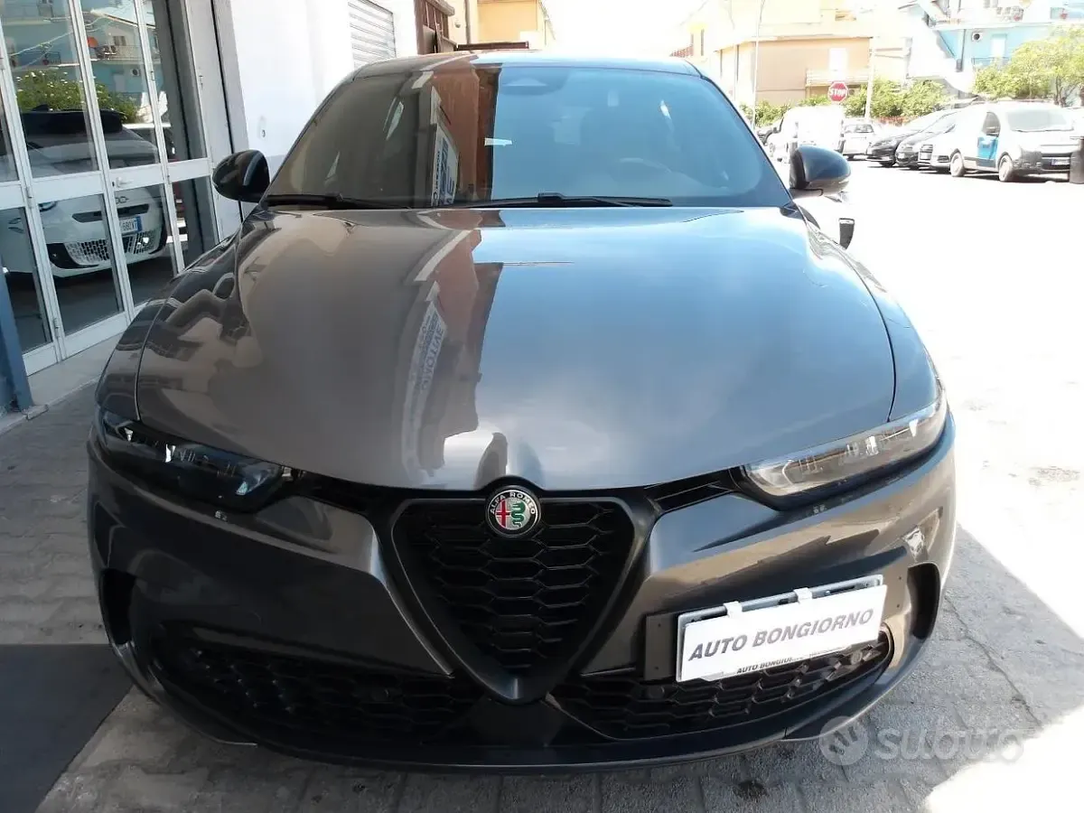 Usata Alfa Romeo Tonale Sprint 131 CV (96 kW) 2023 Grigio SUV