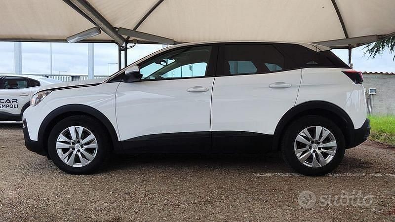 Usata Peugeot 3008 Business-Line 131 CV (96 kW) 2020 Bianco SUV