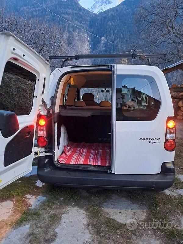 Usata Peugeot Partner Tepee 2014 Bianco Monovolume