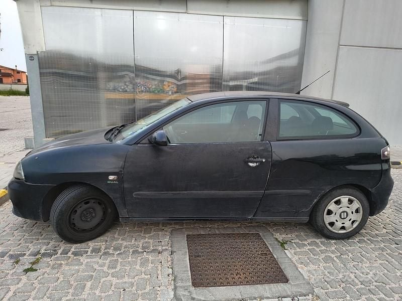 Usata Seat Ibiza 70 CV (51 kW) 2008 Berlina
