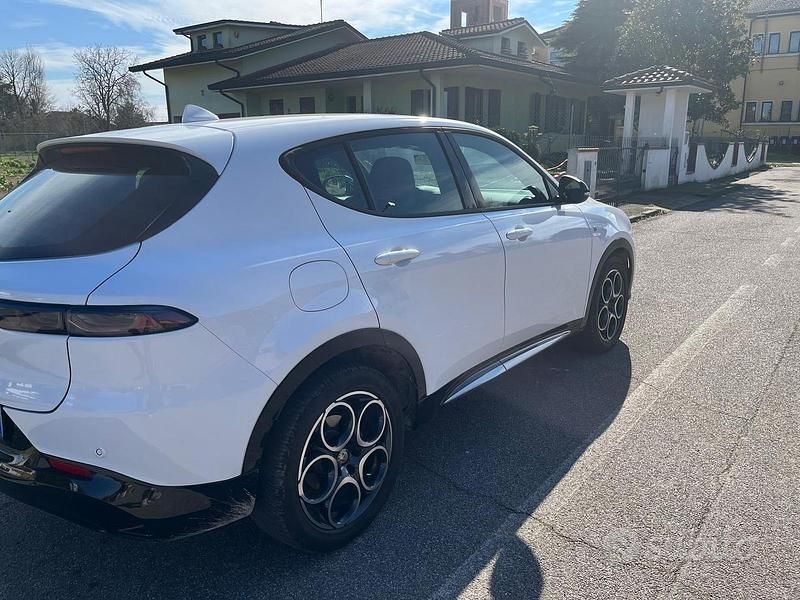 Usata Alfa Romeo Tonale 131 CV (96 kW) 2023 Bianco SUV