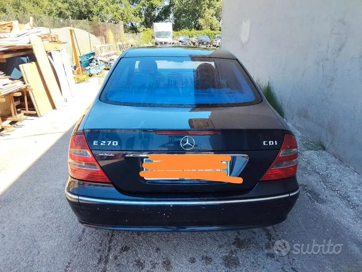 Usata Mercedes E270 177 CV (130 kW) 2002 Berlina