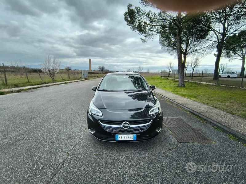 Usata Opel Corsa 75 CV (55 kW) 2015 Nero Utilitaria