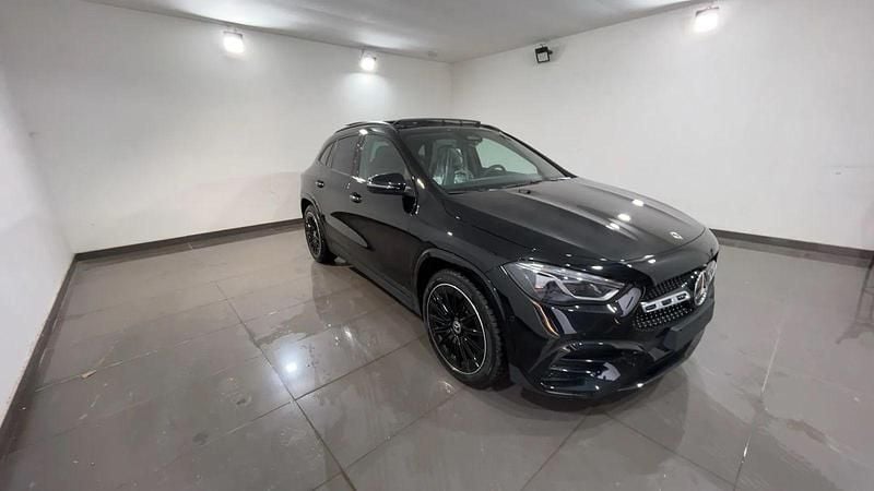 Nuova Mercedes GLA35 AMG AMG line 149 CV (109 kW) 2026 Nero SUV