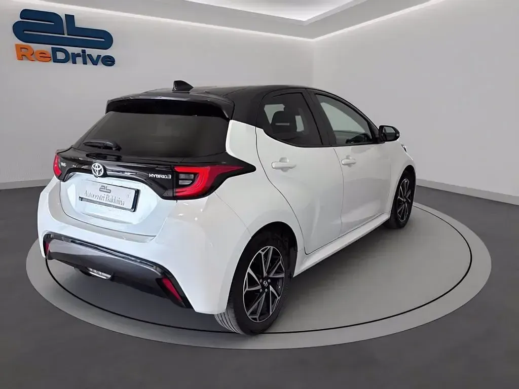 Usata Toyota Yaris Trend 116 CV (85 kW) 2022 Utilitaria