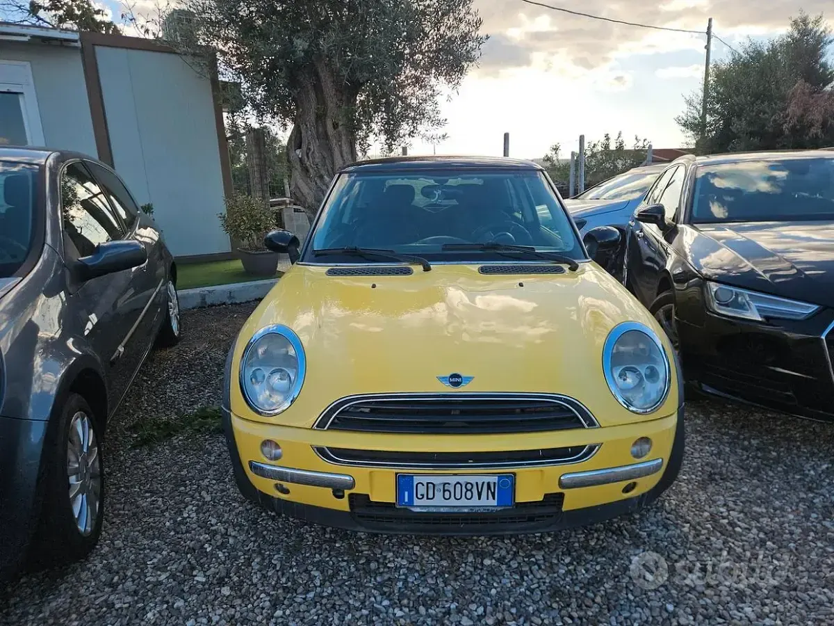 Usata Mini One D 75 CV (55 kW) 2004 Giallo Utilitaria