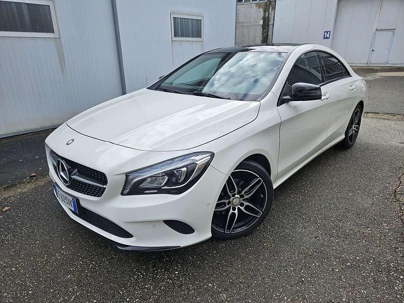 Usata Mercedes CLA180 Premium 122 CV (89 kW) 2016 Other Berlina