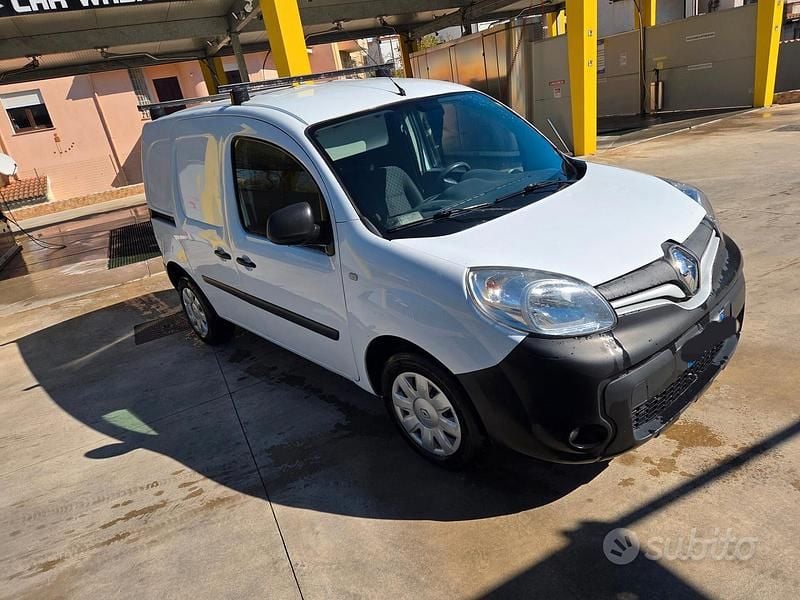 Usata Renault Kangoo 110 CV (80 kW) 2016 Bianco Monovolume