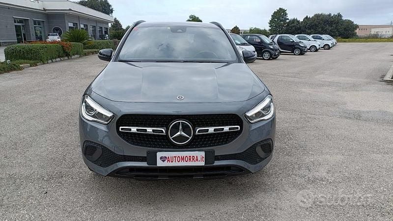 Usata Mercedes GLA200 150 CV (110 kW) 2022 Grigio SUV