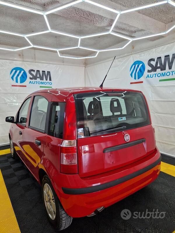 Usata Fiat Panda Active 54 CV (39 kW) 2009 Rosso Utilitaria