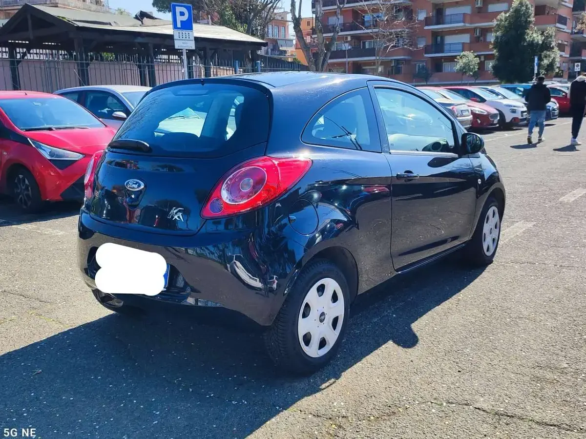 Usata Ford Ka 69 CV (50 kW) 2014 Nero Berlina